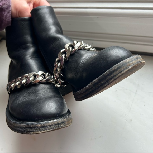 Givenchy Womens Chain Link Mid Heel Ankle Boots Black Leather Size - Picture 6 of 7